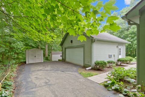 Photo of 10808 Greenbriar Drive, Fishers, IN