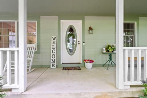 Photo of 10808 Greenbriar Drive, Fishers, IN