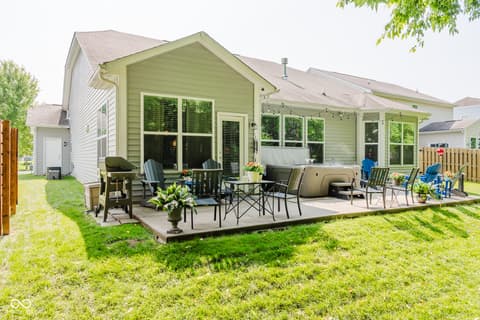 Photo of 18973 Elder Ridge Drive, Noblesville, IN