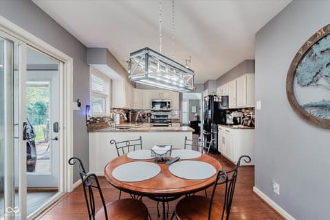 Photo of 10559 Greenway Drive, Fishers, IN