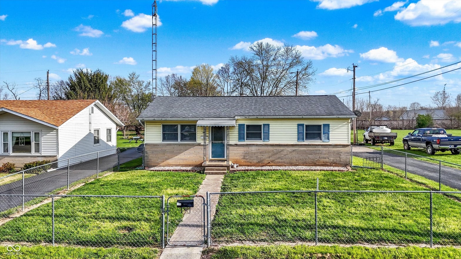 Photo of 1424 Woodbine Drive, Connersville, IN