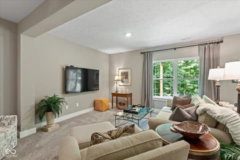 Family room at 14442 Treasure Creek Lane, Fishers, IN