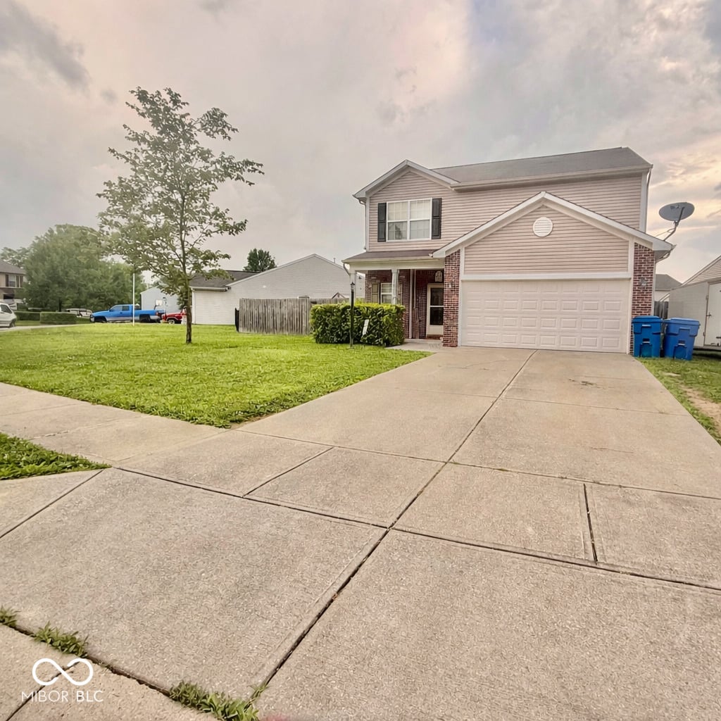 Front exterior at 5924 Sable Drive, Indianapolis, IN