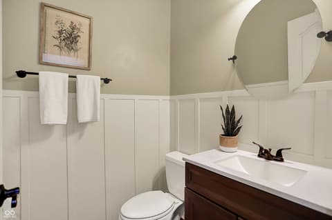 Photo of 1411 N Claridge Way, Carmel, IN