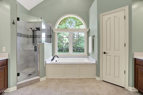 Photo of 1411 N Claridge Way, Carmel, IN