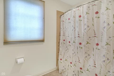Photo of 1411 N Claridge Way, Carmel, IN