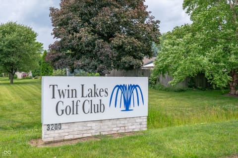 Community — 3545 Inverness Boulevard, Carmel, IN