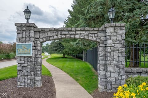 Community — 3545 Inverness Boulevard, Carmel, IN