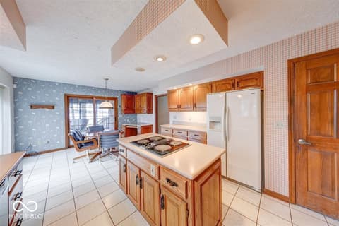 Photo of 109 Edgewater Drive, Noblesville, IN