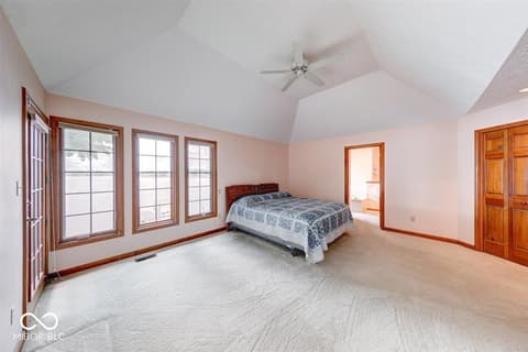 Photo of 109 Edgewater Drive, Noblesville, IN