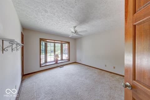 Photo of 109 Edgewater Drive, Noblesville, IN