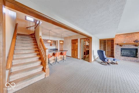 Photo of 109 Edgewater Drive, Noblesville, IN