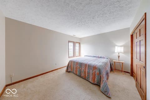 Photo of 109 Edgewater Drive, Noblesville, IN