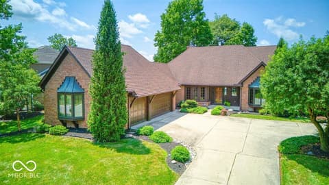 Photo of 109 Edgewater Drive, Noblesville, IN
