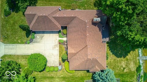 Photo of 109 Edgewater Drive, Noblesville, IN