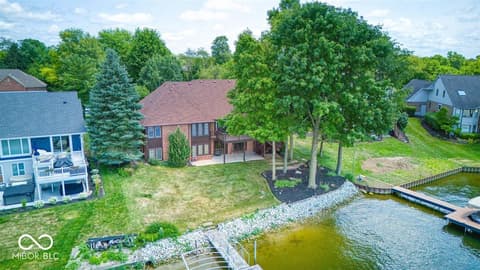 Photo of 109 Edgewater Drive, Noblesville, IN