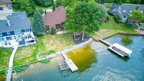Photo of 109 Edgewater Drive, Noblesville, IN