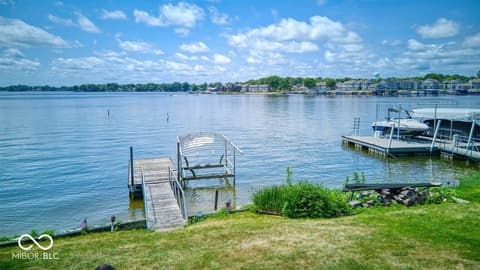 Photo of 109 Edgewater Drive, Noblesville, IN
