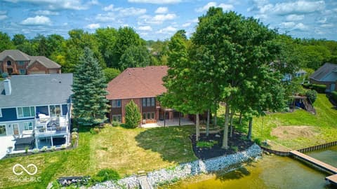 Photo of 109 Edgewater Drive, Noblesville, IN