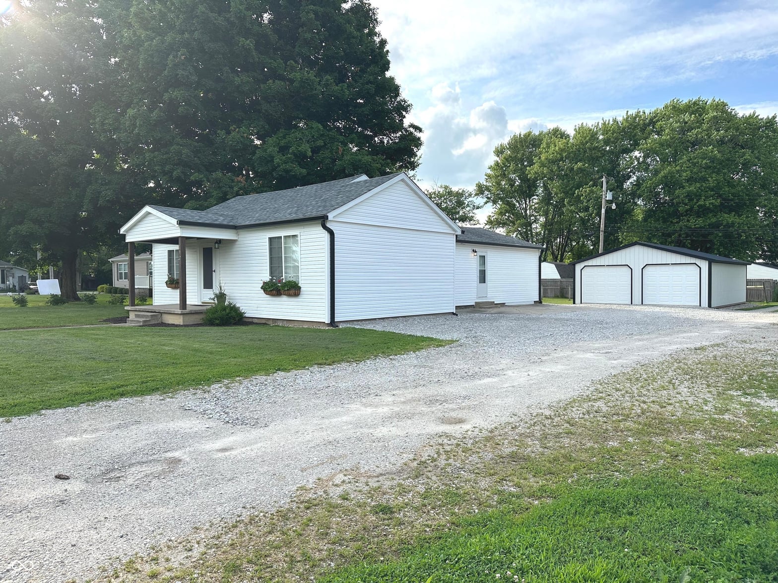 Front exterior at 712 W Main Street, Thorntown, IN
