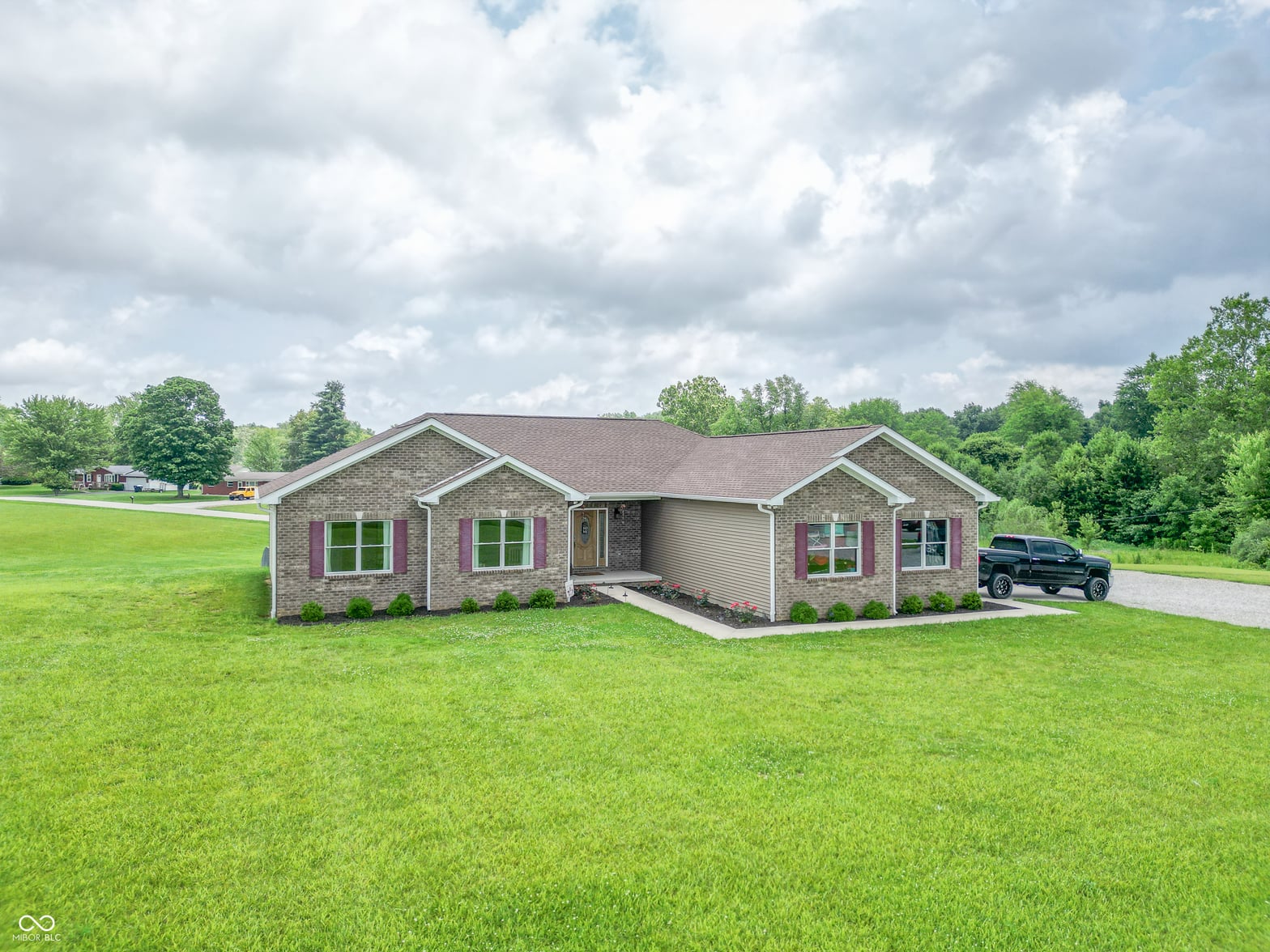 Photo of 8090 N State Highway 7, Elizabethtown, IN