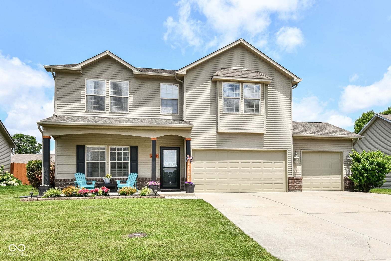 Front exterior at 2020 Treving Drive, Cicero, IN