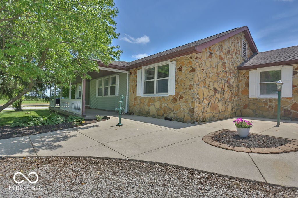 Photo of 10636 N Us 231 Highway, Roachdale, IN