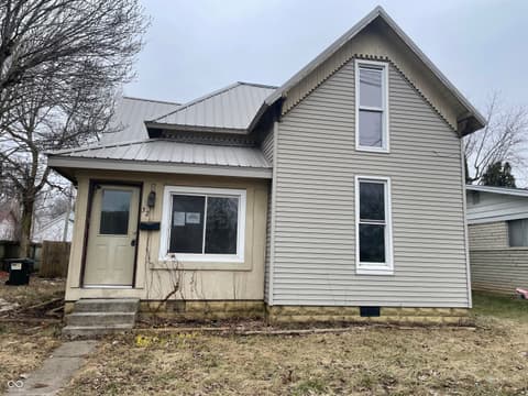 32 N McCullum Street