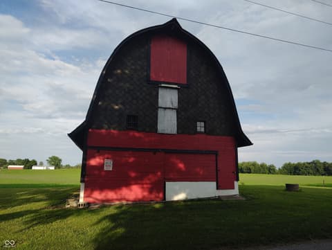 Photo of 8955 N County Road 925 E, Seymour, IN