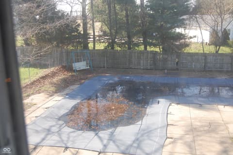 Pool at 8955 N County Road 925 E, Seymour, IN