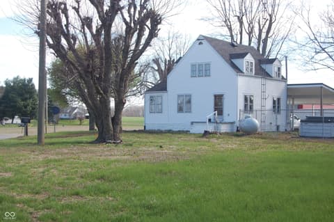Photo of 8955 N County Road 925 E, Seymour, IN