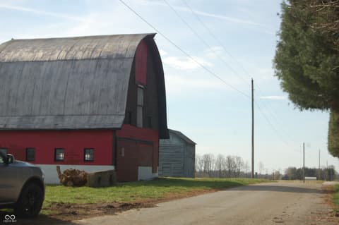Out Buildings — 8955 N County Road 925 E, Seymour, IN