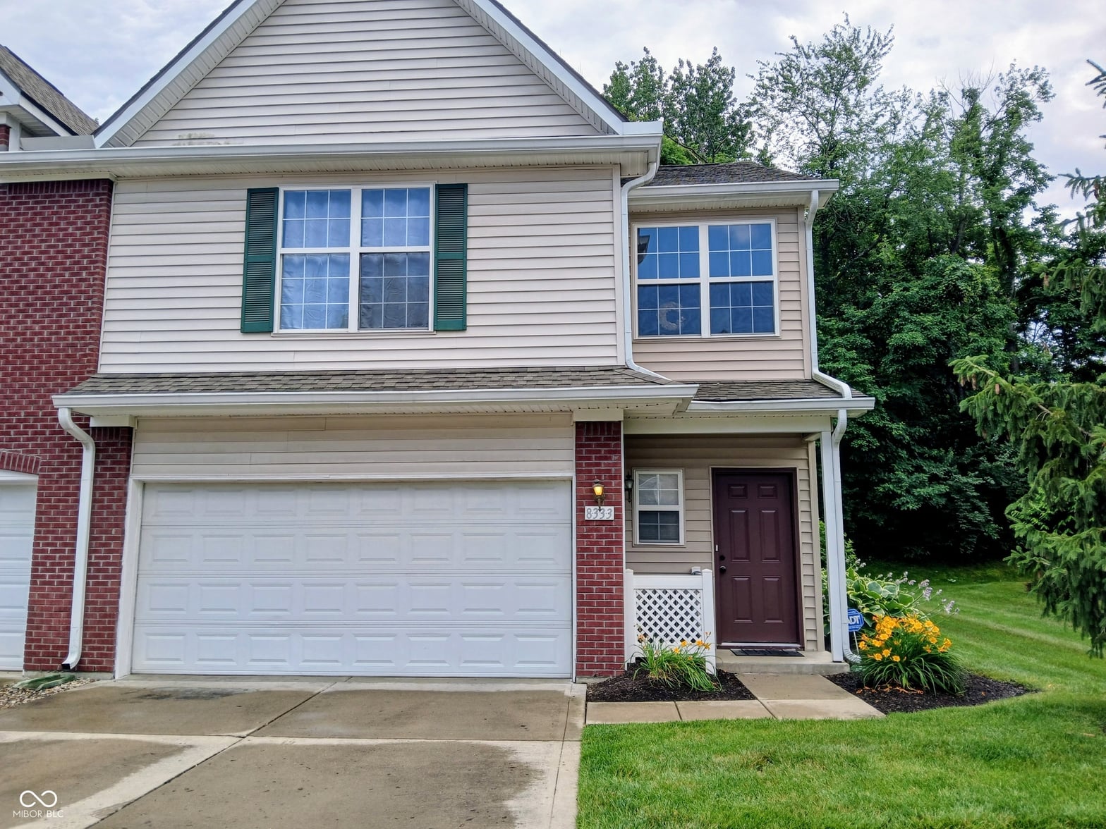 Front exterior at 8333 Pine Branch Lane, Indianapolis, IN
