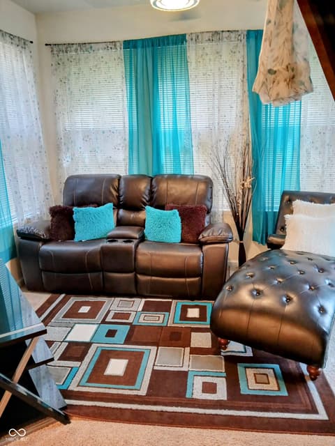 Bonus room at 8333 Pine Branch Lane, Indianapolis, IN