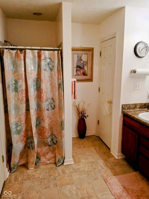 Primary bathroom at 8333 Pine Branch Lane, Indianapolis, IN