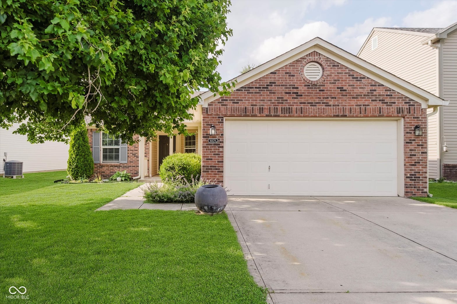 Photo of 16629 Greensboro Drive, Westfield, IN
