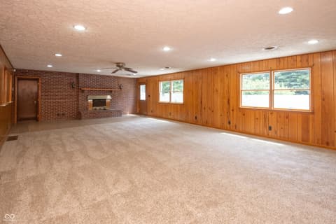 Living room at 660 East Drive, Seymour, IN