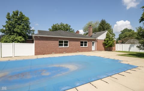 Pool at 660 East Drive, Seymour, IN