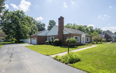 Side exterior at 660 East Drive, Seymour, IN