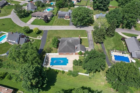 Aerial view at 660 East Drive, Seymour, IN