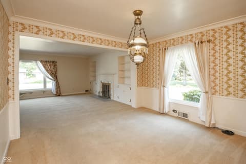 Living room at 660 East Drive, Seymour, IN