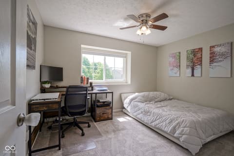 Photo of 13074 Lansdowne Drive, Fishers, IN
