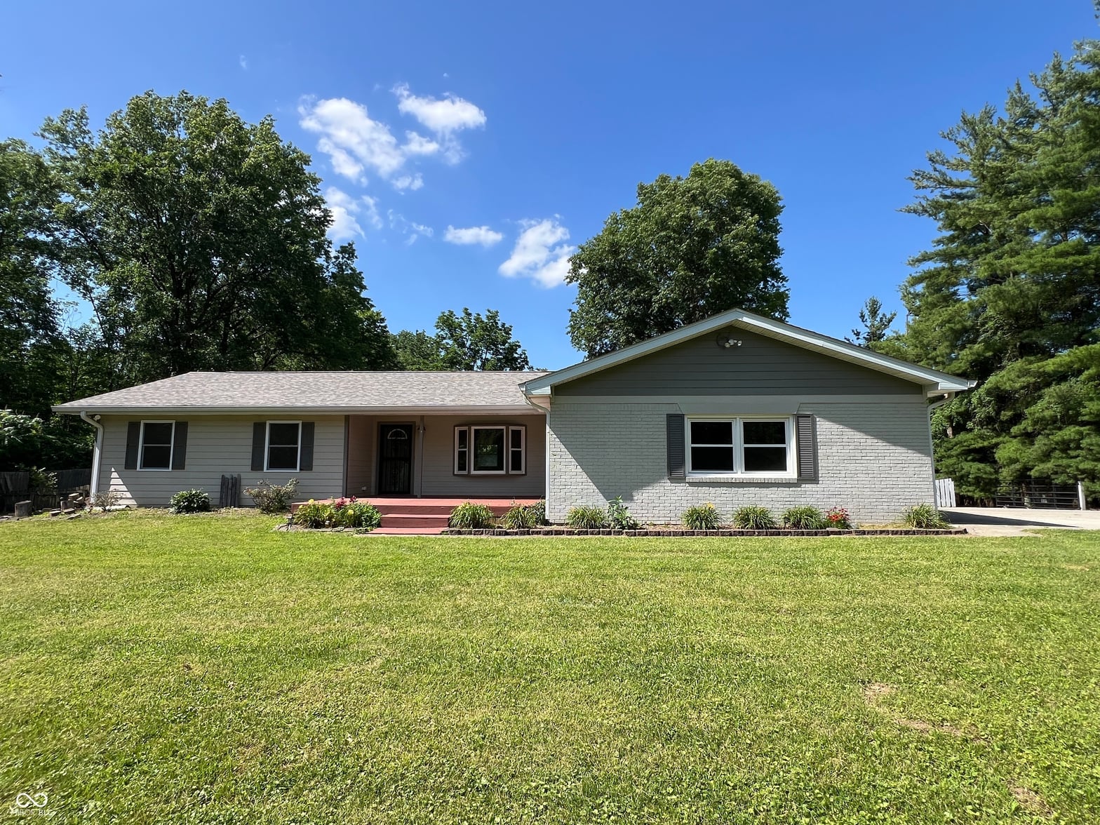Photo of 6238 E Southport Road, Indianapolis, IN