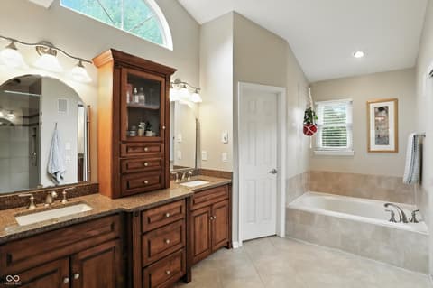 Photo of 13020 Lombard Court, Fishers, IN