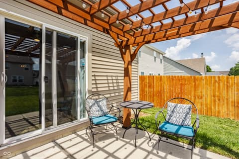 Outdoor living area at 17183 Petersfield Lane, Westfield, IN