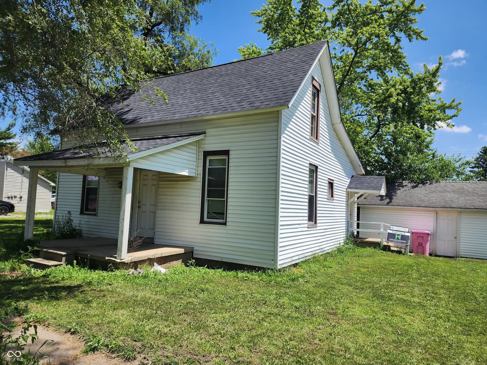 Side exterior at 403 N Main Street, Linden, IN