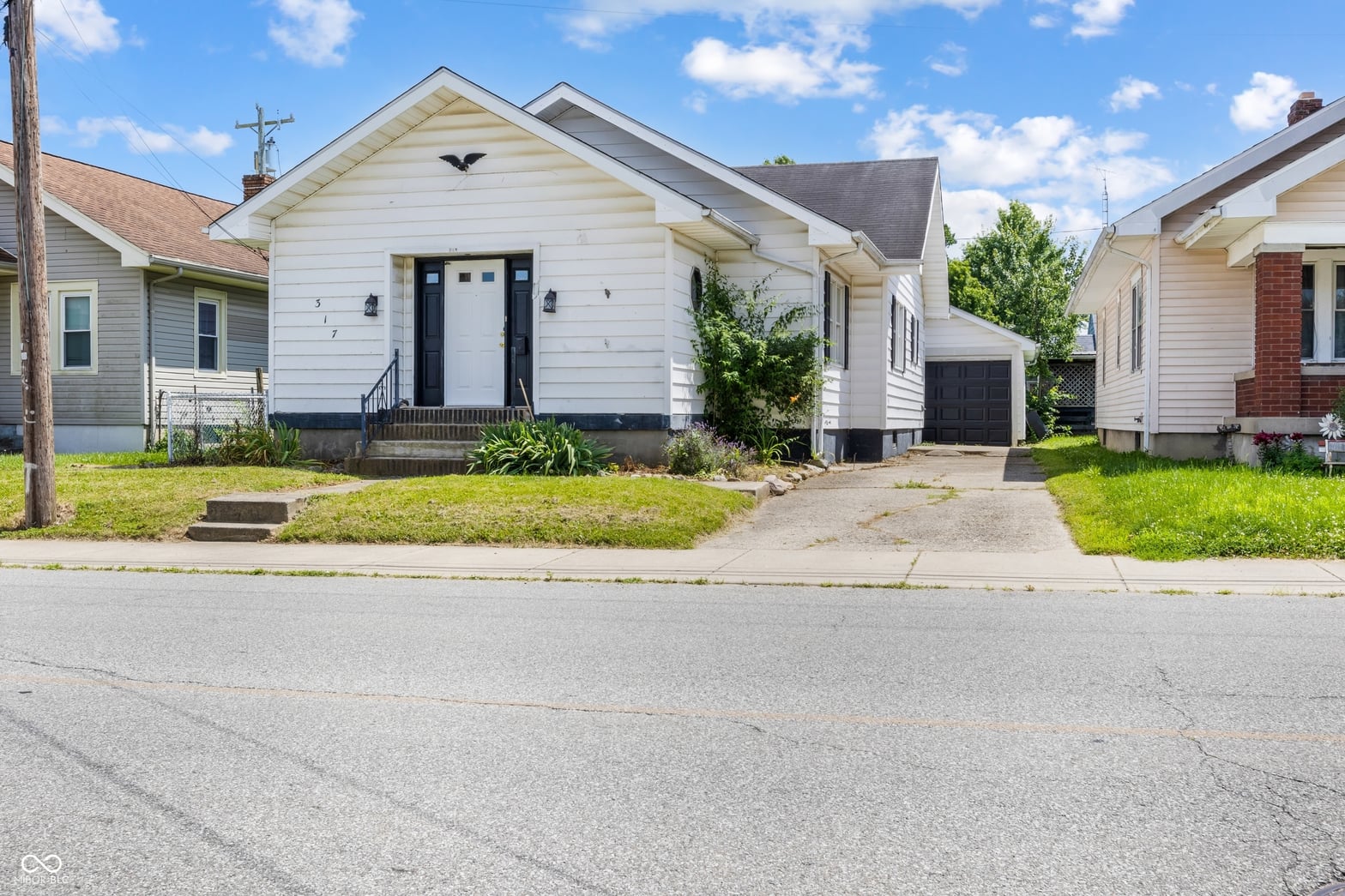 Photo of 317 W 24th Street, Connersville, IN