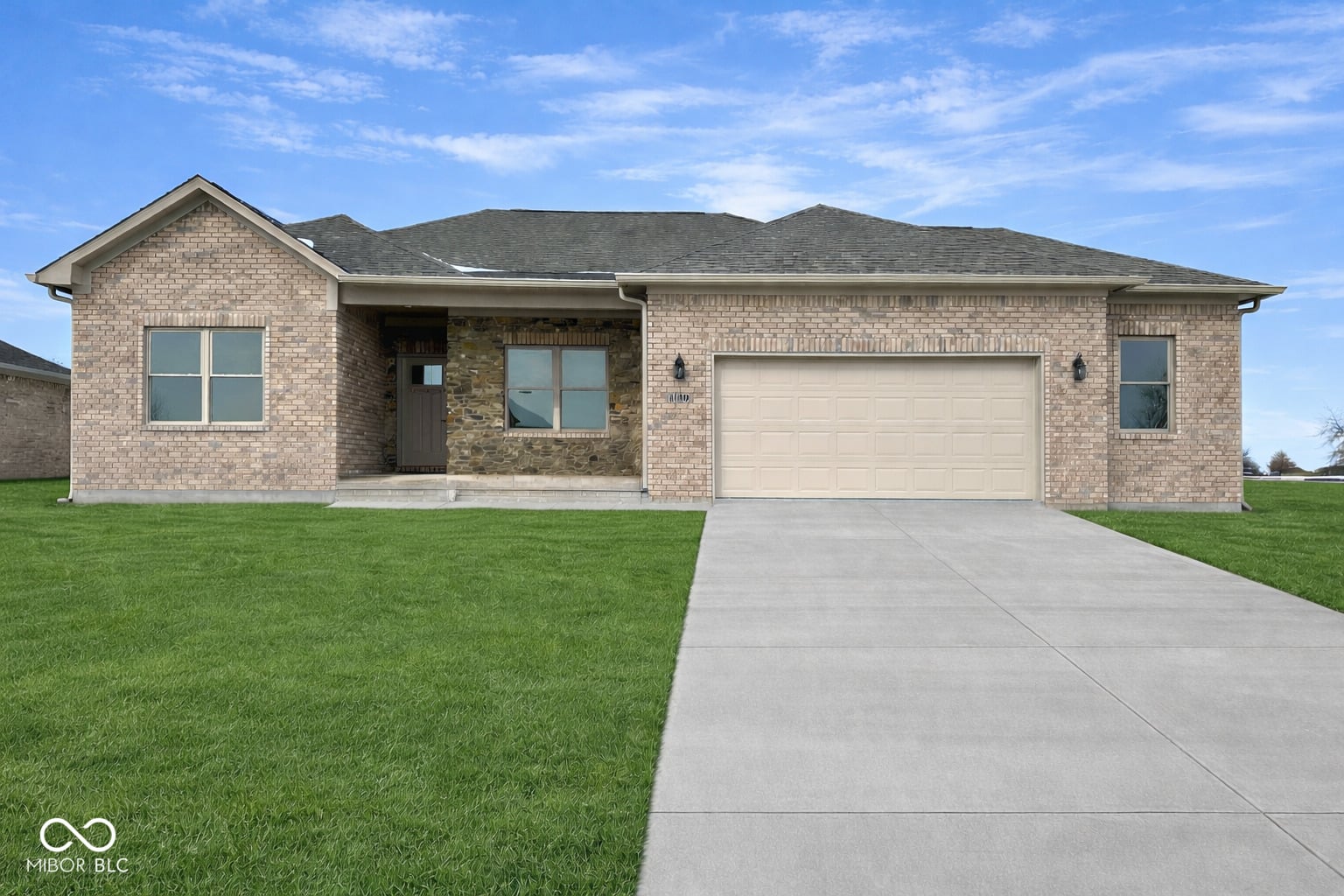 Photo of 1130 Constitution Drive, Edinburgh, IN