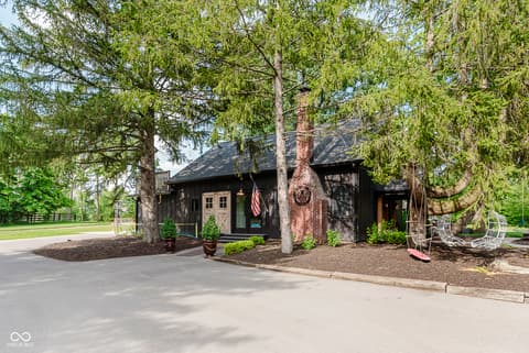 Inlaw — 1616 W 116th Street, Carmel, IN
