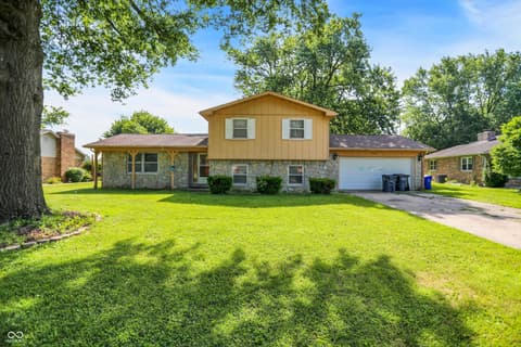 2922 Bagley Drive W